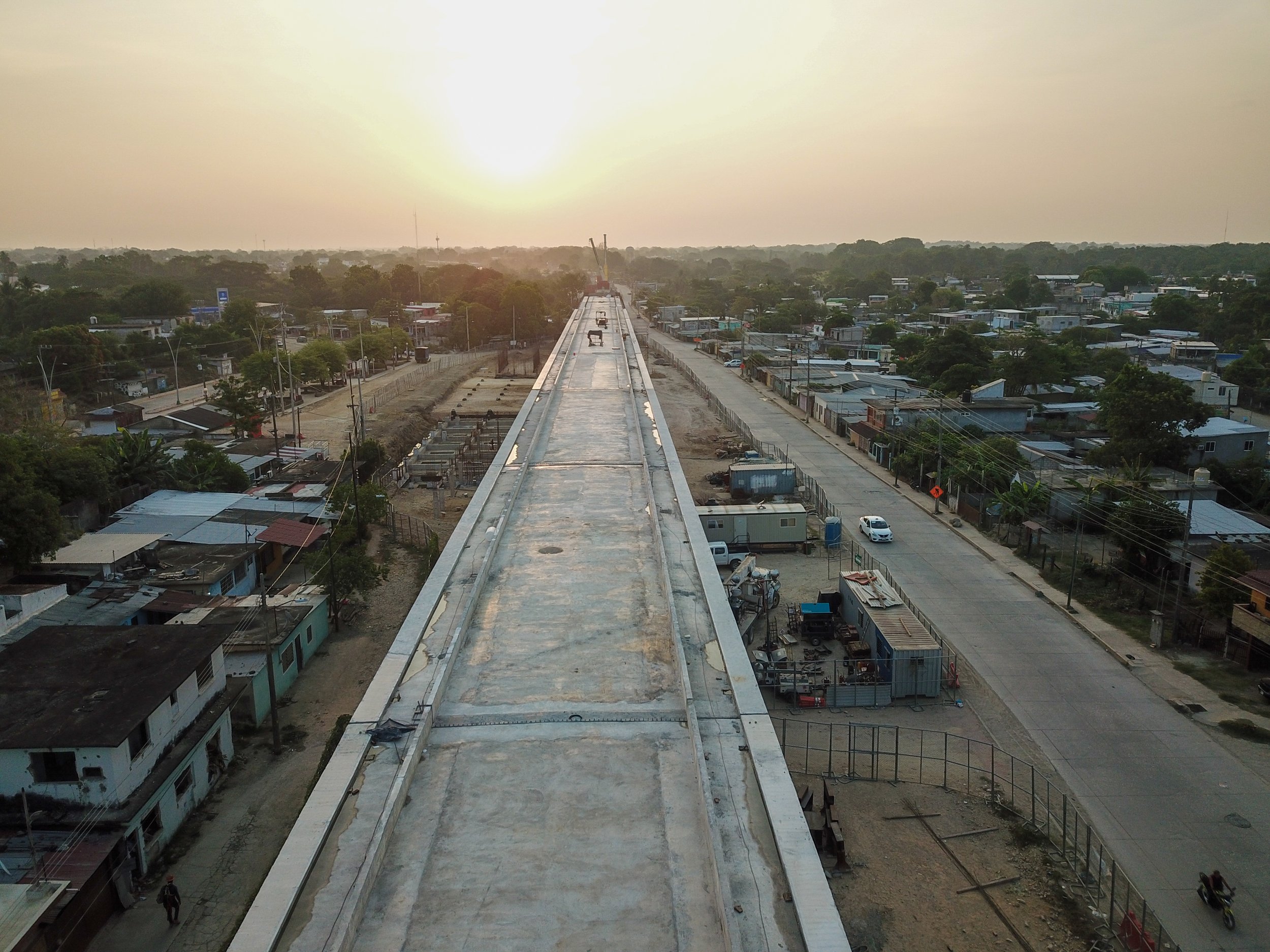 Perbedaan Waterproofing Permukaan vs Subsurface: Mana yang Lebih Efektif?